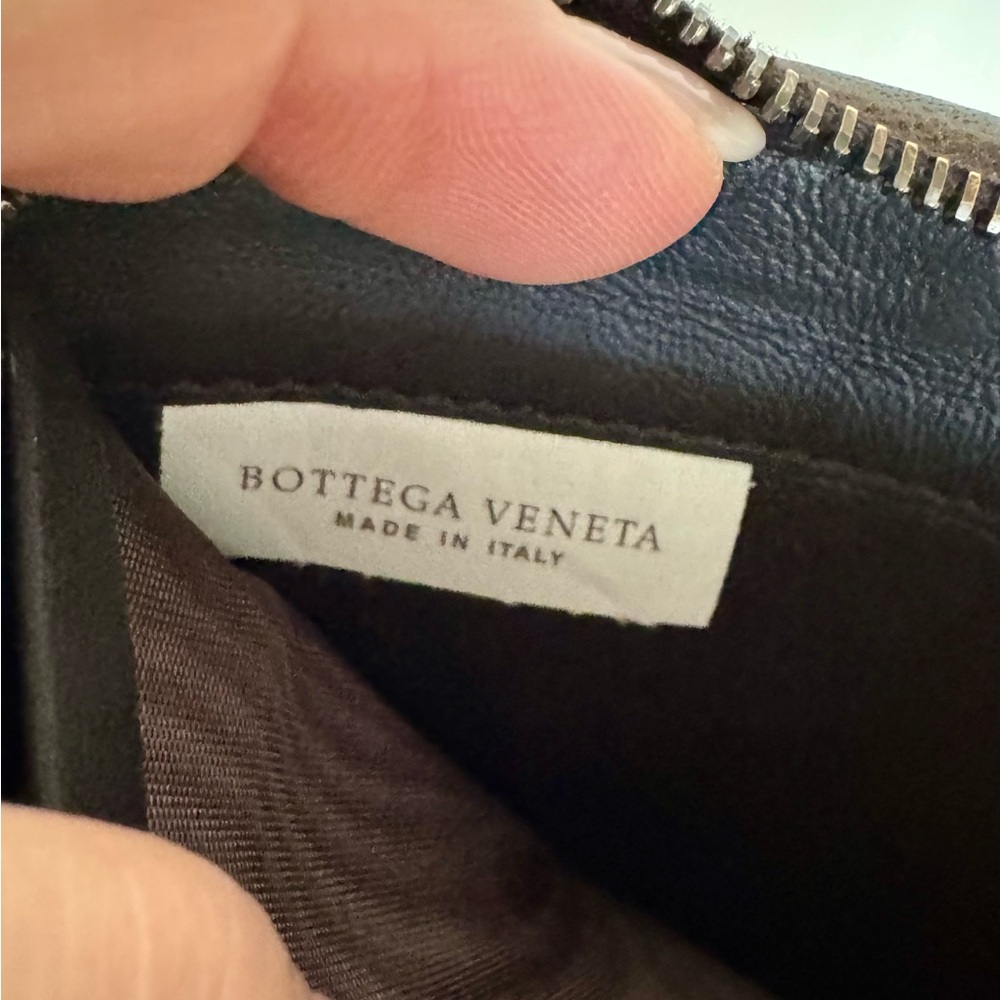 Authentic Bottega Veneta Zip Around Wallet - Picture 10 of 13